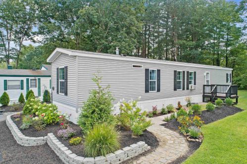 331 Sherwood Gln, Somersworth, NH 03878-1569