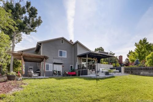 18376 Berry Dr, Denver CO  80015-2622 exterior