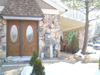 1201 Konrad Pl, Philadelphia, PA 19116-4302