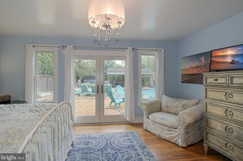 213 Avondale Cir, Severna Park MD  21146-4403 exterior