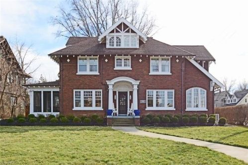 17485 Lake Ave, Cleveland, OH 44107-1147