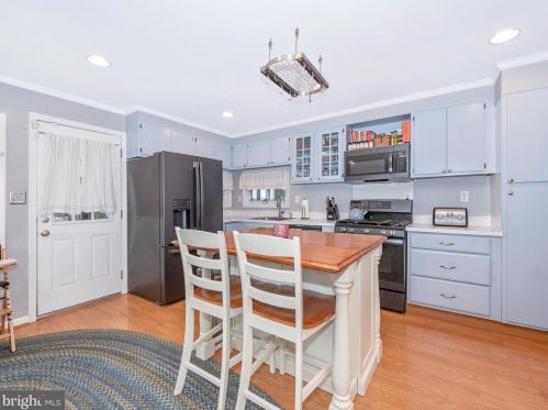 9814 Cottrell Ter, Silver Spring MD 20903-1928 exterior