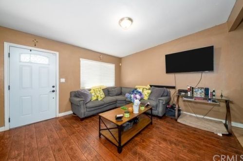 1455 17th St, San Bernardino, CA 92411-1310