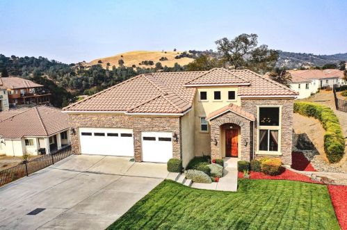 271 Calypso Beach Dr, Copperopolis, CA 95228-9390