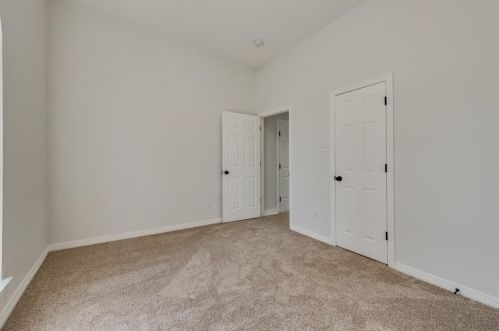 1412 Melody Ln, Carrollton TX  75006-2973 exterior