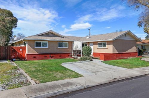 1901 College Ave, Modesto, CA 95350-3004