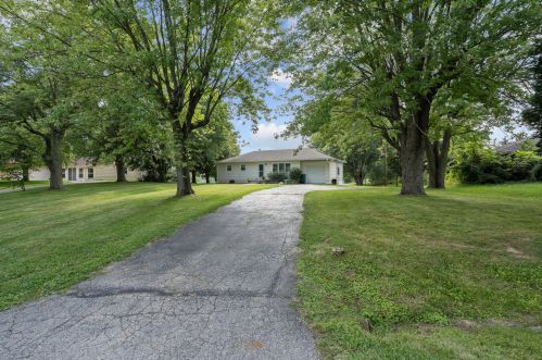 2363 Thor Dr, Springfield, OH 45503-2510
