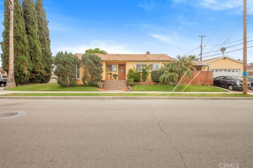 2502 Houston Ave, Anaheim CA  92801-1433 exterior