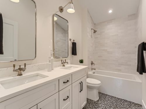 2644 Jasmine St, Denver CO  80222-6317 exterior