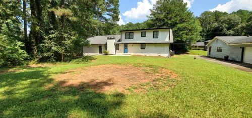 3245 Goldenchain Dr, Lithonia, GA 30038-2629
