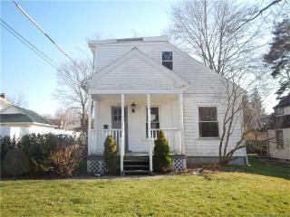797 Randolph Rd, Middletown CT  06457-5236 exterior