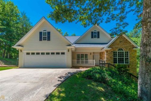 245 Majestic Way, Clarkesville, GA 30523-3582
