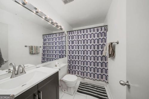 15 Finch Dr, Atlanta GA  30308-6501 exterior