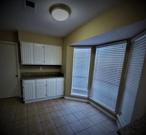 3610 Creststone Dr, Garland TX 75040-0932 exterior