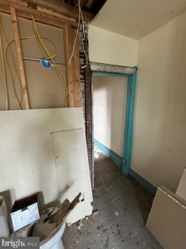 129 63rd St, Philadelphia PA 19142-2303 exterior