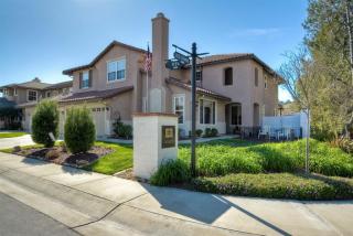 3148 Plum Ct, Escondido, CA 92027-6729