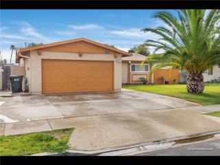 1661 Jefferson Ave, Escondido, CA 92027-2001