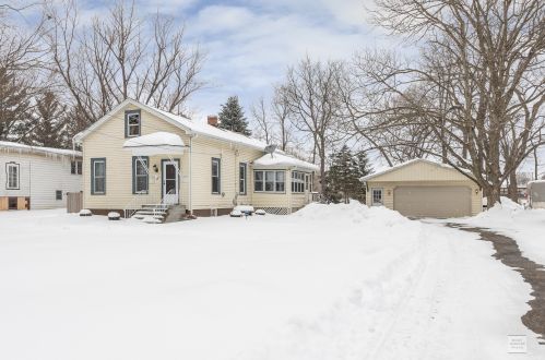 24 North St, Bristol, IL 60512-9765