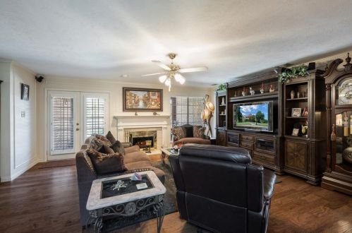 2111 Menton Pl, Carrollton TX 75006-4319 exterior