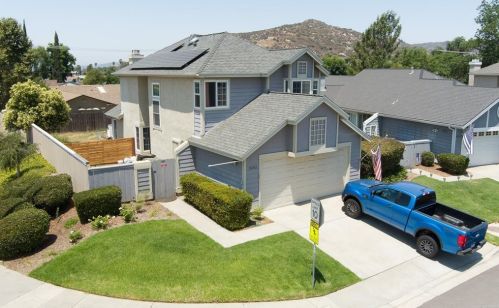 10202 New Bedford Ct, Lakeside, CA 92040-2352