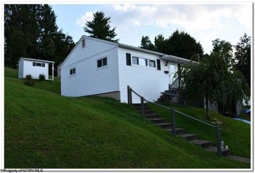 111 Kramer Dr, Clarksburg WV  exterior