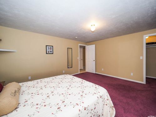 4662 8450, Taylorsville UT exterior