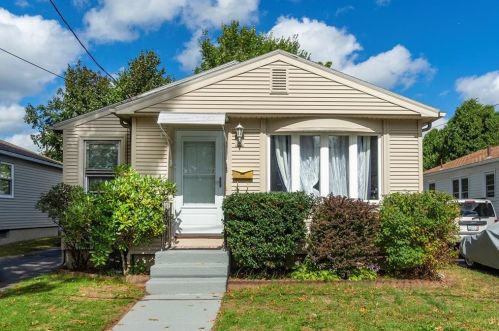 23 Funston Ave, Providence, RI 02908-1239