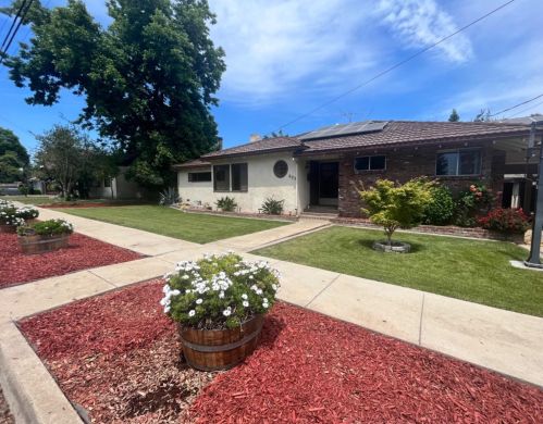 623 Laurel Ave, Valley Home, CA 95361-2552