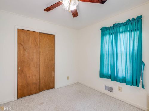 3032 Bobolink Dr, Rex GA exterior