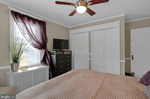 215 Marne Ave, Haddonfield NJ 08033-1444 exterior