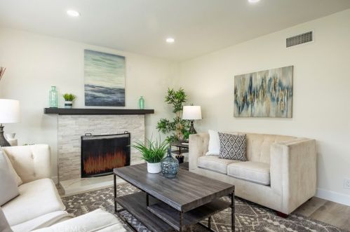 8212 Munster Dr, Huntington Beach CA  92646-5025 exterior