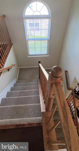 27 Scarlet Oak Dr, Princeton NJ  08540-4610 exterior