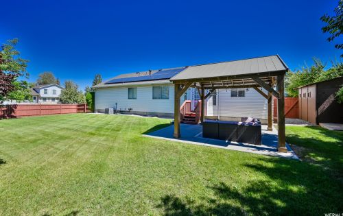 9242 Targhee Dr, Taylorsville UT 84088-6360 exterior