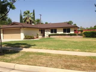 935 Evergreen Ct, Redlands, CA 92374-6314
