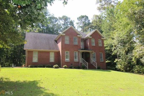 122 Ford Dr, Lagrange, GA 30240-8554