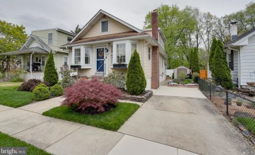 46 Nicholson Rd, Camden, NJ 08106-1048