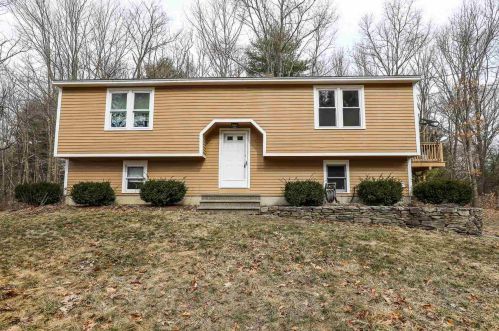 820 Banfield Rd, Portsmouth, NH 03801-5614