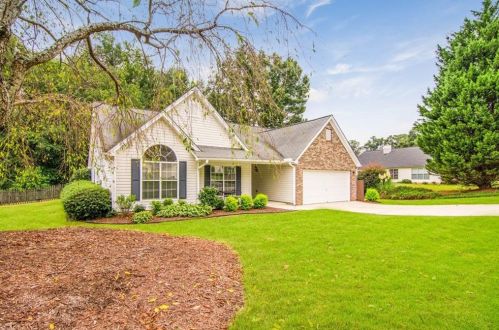 3279 Hampton Trace Ct, Buford, GA 30519-6923