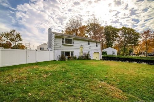 21 Priscilla Rd, Norwalk, CT 06850-2730