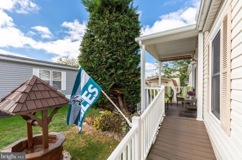 24 Raptor Dr, Hanover PA 17331-8159 exterior