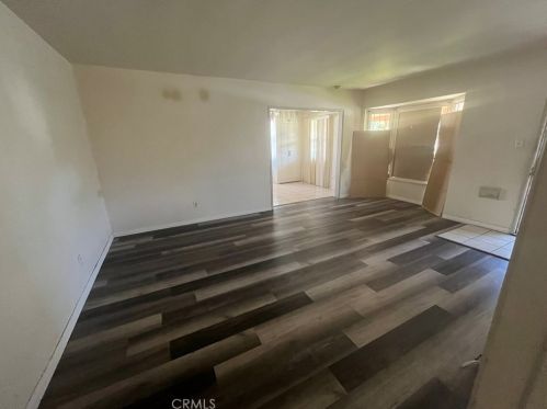 3349 118th Pl, Inglewood, CA 90303-3042