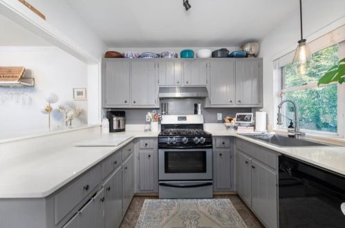 1195 Haven Brook Ln, Atlanta GA  30319-2616 exterior