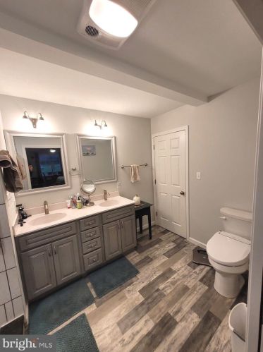 11359 Forge Hill Rd, Orrstown, PA