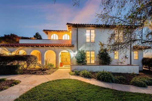 2114 Fallen Leaf Dr, Santa Maria, CA 93455-5738