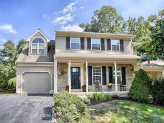 63 Mill Pond Dr, Lancaster, PA 17603-7412