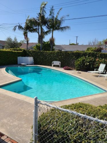 3121 Yellowtail Dr, Los Alamitos, CA 90720-5250