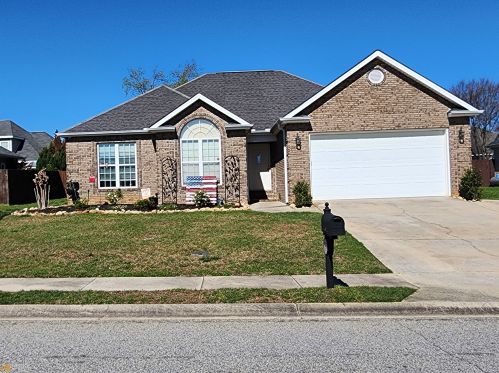 304 Sundowner Dr, Bonaire, GA 31005-3396