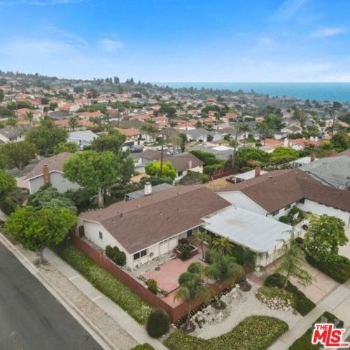 6520 Eddinghill Dr, Palos Verdes Estates, CA 90275-3166