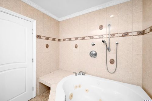 809 Lomita Ave, Glendale CA  91205-1617 exterior