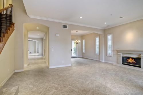 7697 Via Vivaldi, San Diego, CA 92127-3820